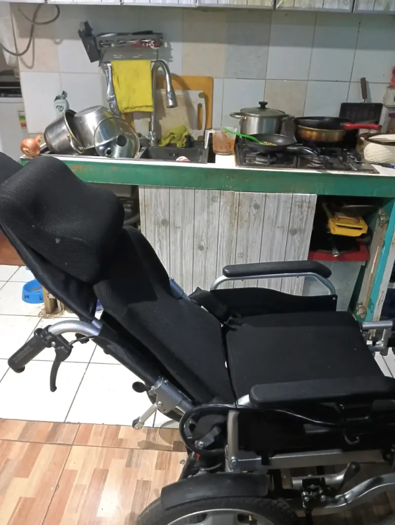 Silla de ruedas eléctrica plegable - 2