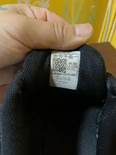 Zapatillas deportivas Adidas negras - miniatura 4