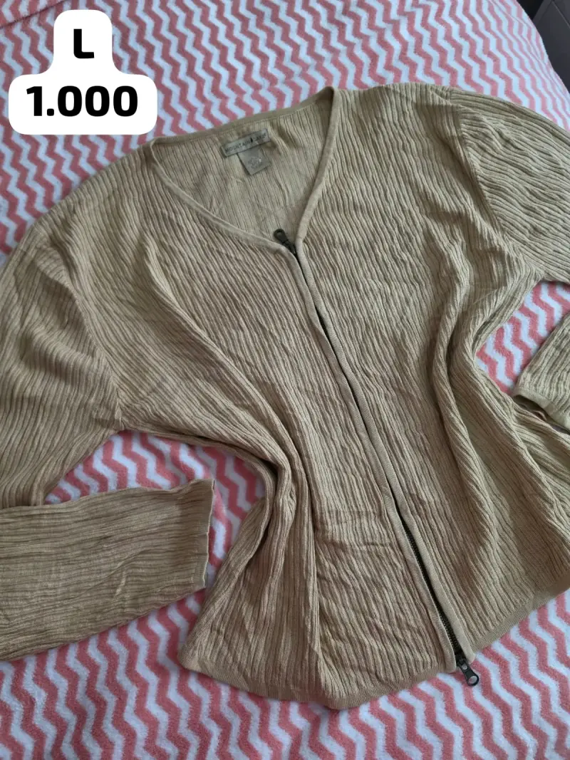 Cardigan beige con cierre talla L