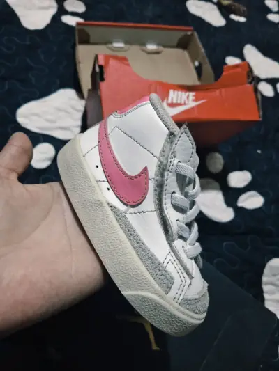 Zapatillas Nike talla 21 13 CM de 9 a 24meses - miniatura 1
