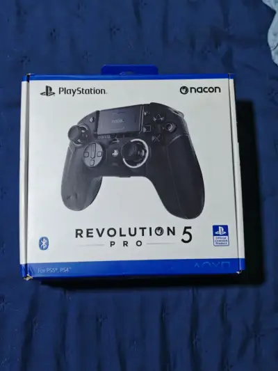 Control Nacon Revolution Pro 5 para PS5, PS4 y PC - miniatura 1