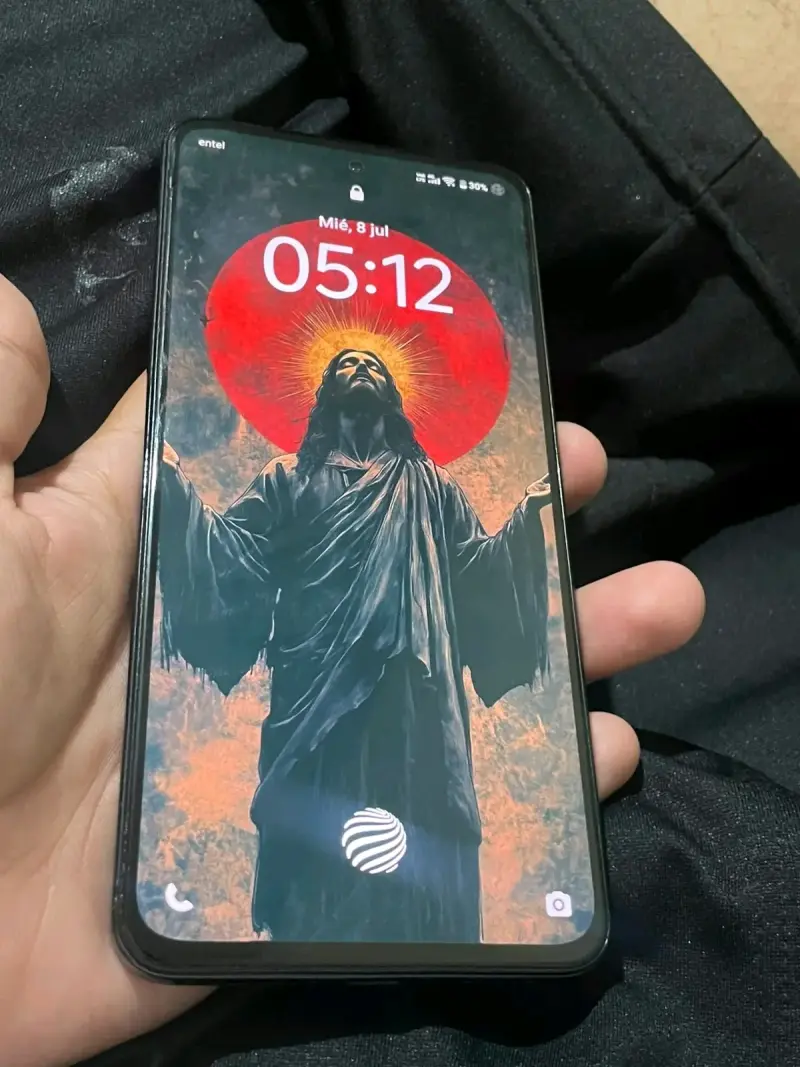 Smartphone Vivo con cámara dañada - 2