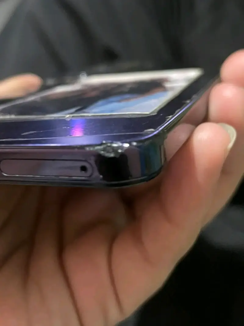 Smartphone Vivo con cámara dañada - 3