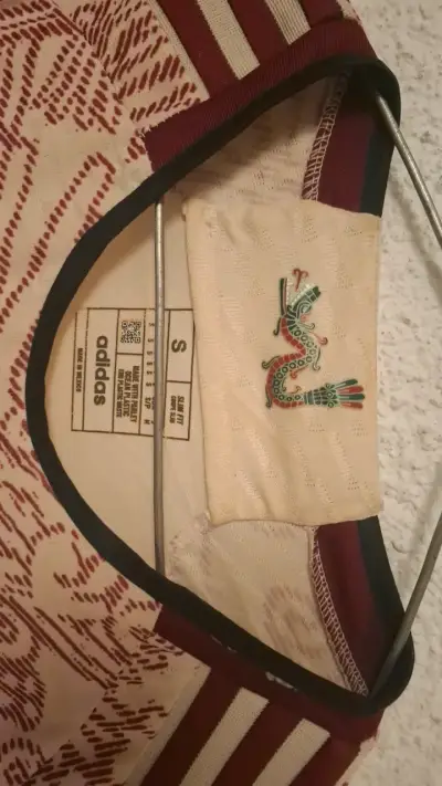 Camiseta Adidas México diseño tribal - miniatura 3