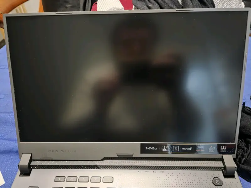 Laptop ASUS ROG Strix G513RC Gaming 15.6" - 2