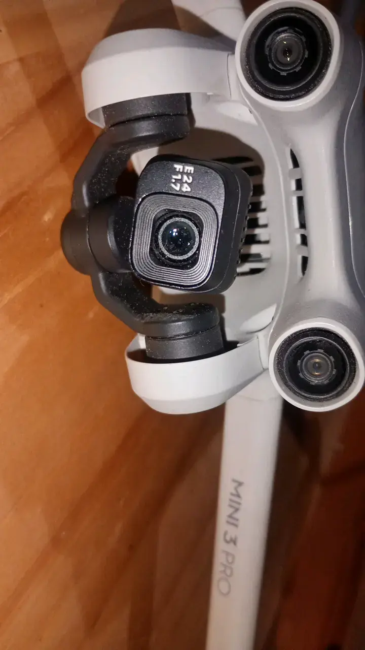 Drone compacto con cámara 4K DJI MINI 3 PRO - 3