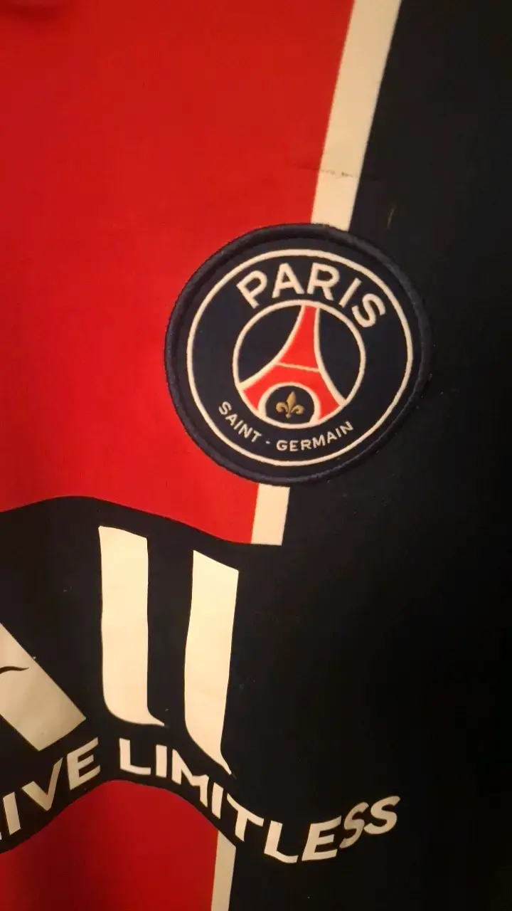 Camiseta PSG Nike Dri-Fit azul y roja - 2