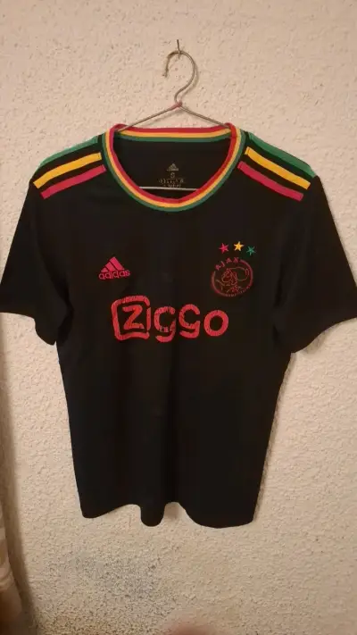 Camiseta Adidas Ajax Ziggo negra edición especial - miniatura 1