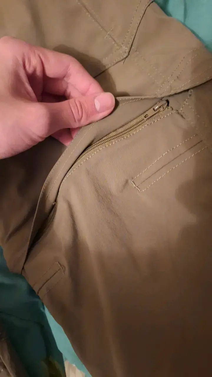 Pantalones cargo desmontables color caqui - 3