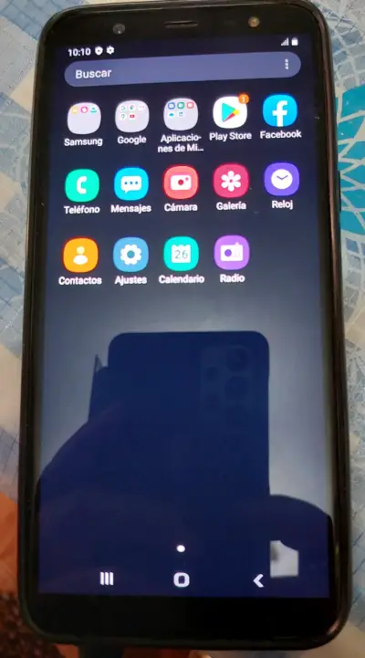 Samsung Galaxy J8 con funda - miniatura 4