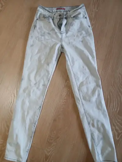 Jeans azul oscuro para mujer en buen estado - miniatura 2