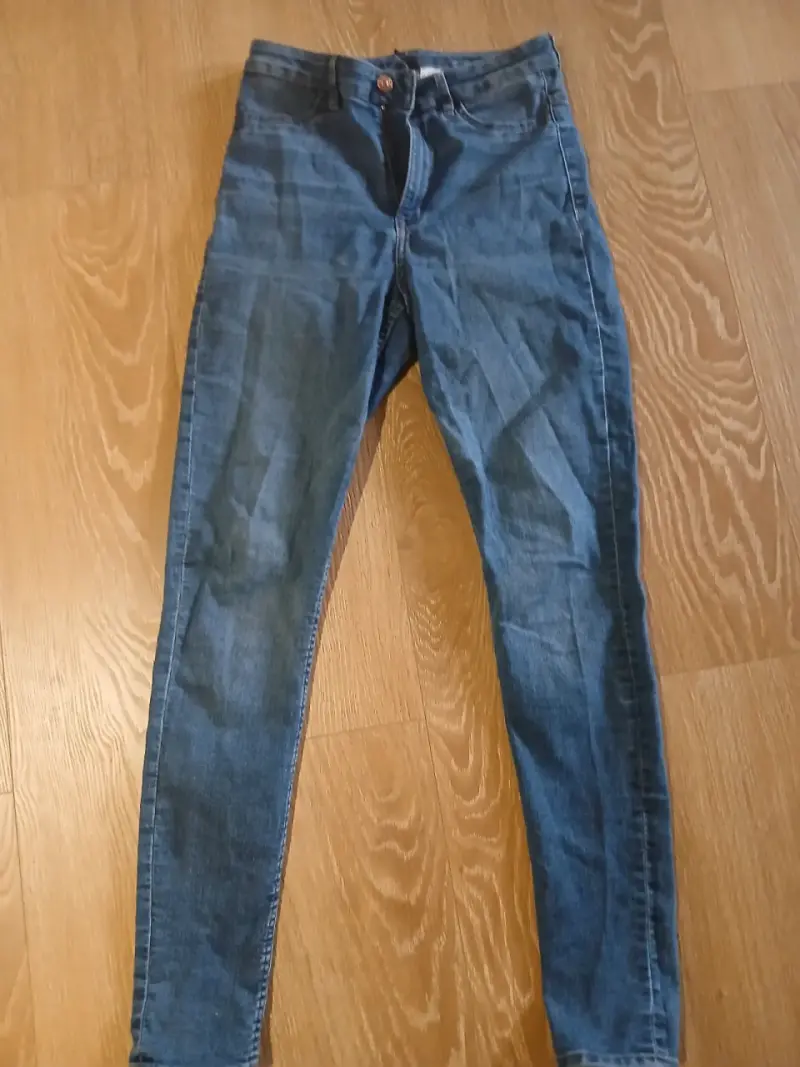 Jeans azul oscuro para mujer en buen estado - 5
