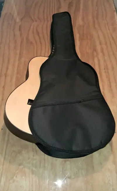 Funda acolchada para guitarra acústica negra - miniatura 6