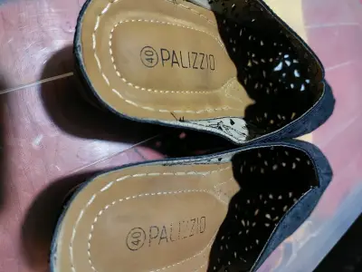 Zapatillas negras de cuero calado Palizzio - miniatura 2