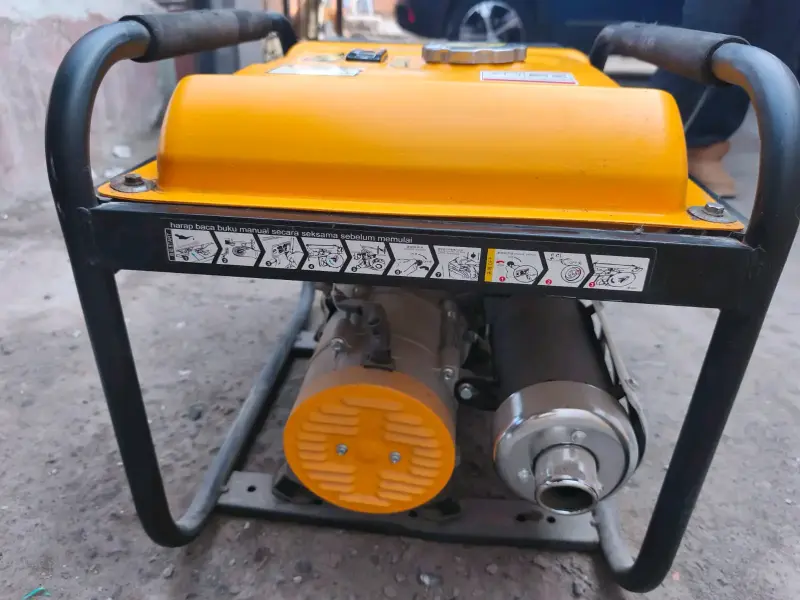 Generador eléctrico portátil amarillo - 1
