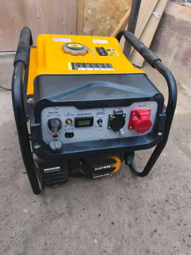 Generador eléctrico portátil amarillo - 2