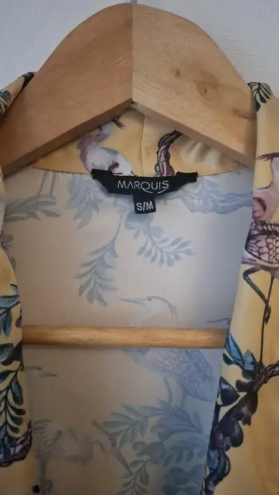 Bata/Blusón/Kimono de seda estampada amarilla - miniatura 2