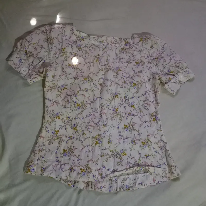 Blusa floral de manga corta H&M - 3