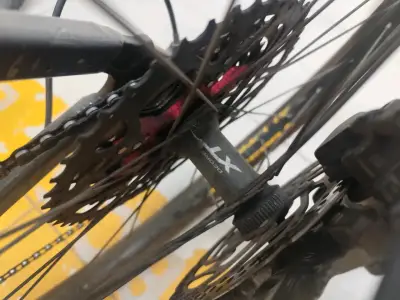 Bicicleta Whistler de montaña en buen estado - miniatura 6