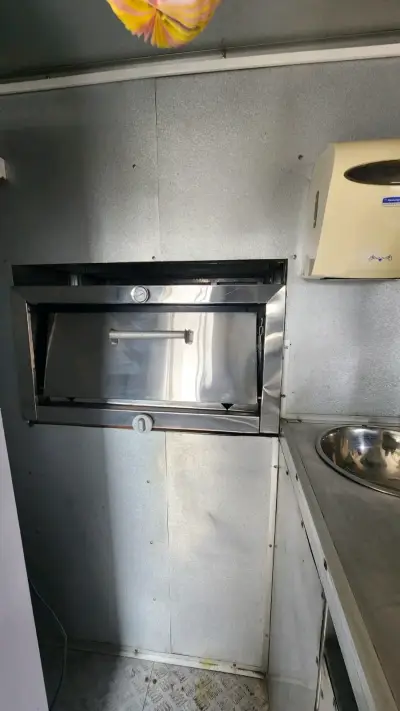 Carro de comida móvil para eventos - miniatura 4