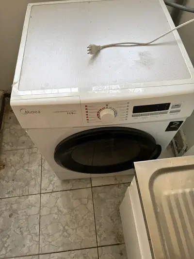 Lavadora secadora Midea 11/8 kg - miniatura 1