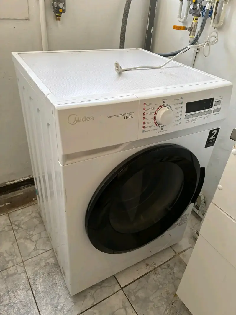 Lavadora secadora Midea 11/8 kg - 2