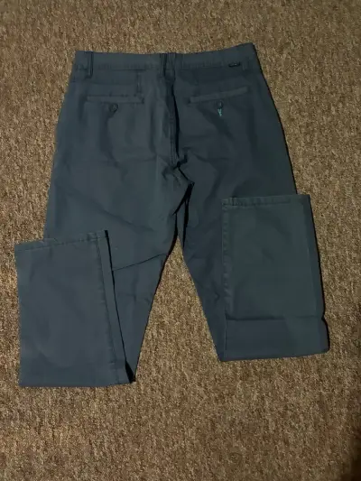 Pantalon hombre azul marino talla 40 marca Maui - miniatura 3