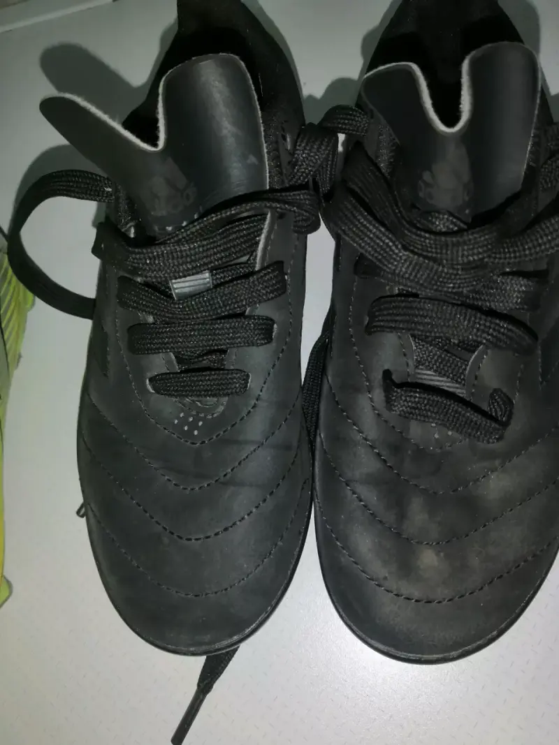 Zapatillas deportivas negras Adidas - 1