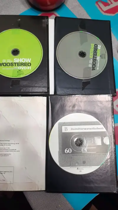 DVDs Soda Stereo Gira Me Verás Volver + CD - miniatura 3