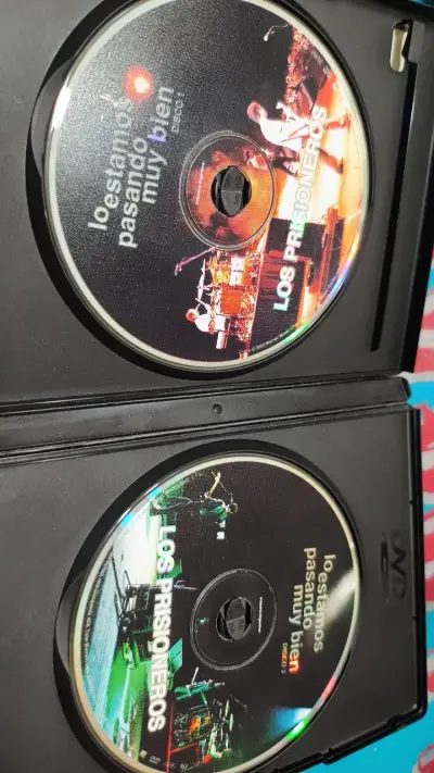DVD Los Prisioneros - Lo Estamos Pasando Muy Bien - miniatura 3