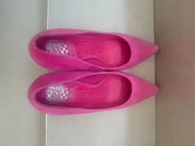 Tacones fucsia Vince Camuto elegantes - miniatura 1