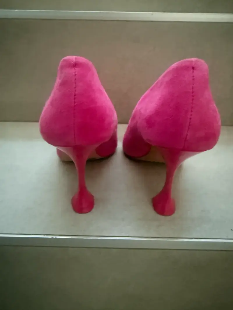 Tacones fucsia Vince Camuto elegantes - 2