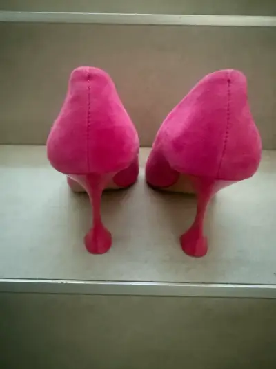 Tacones fucsia Vince Camuto elegantes - miniatura 2