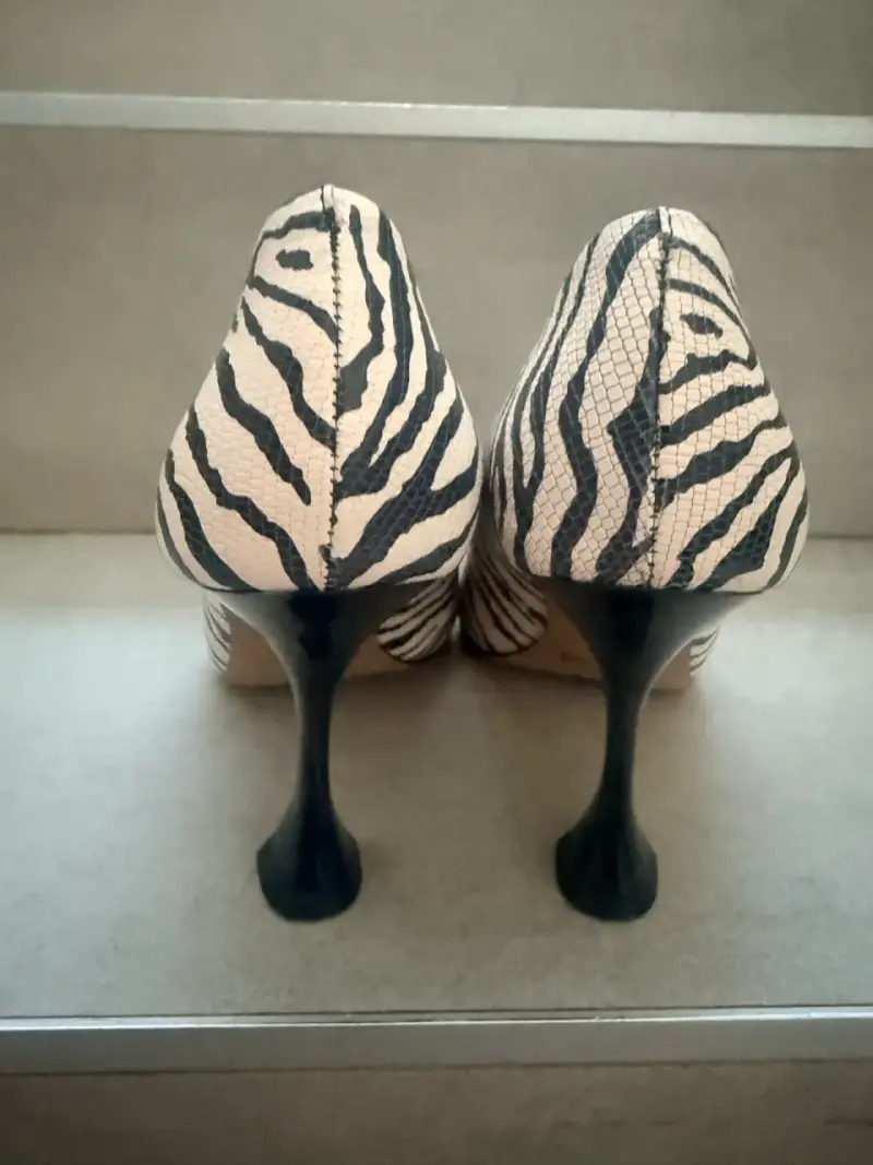 Tacones Vince Camuto estampado cebra - 3