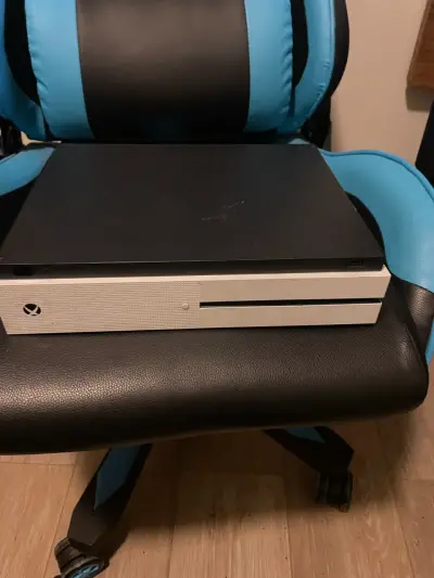 Consola Xbox One S blanca en buen estado - miniatura 5