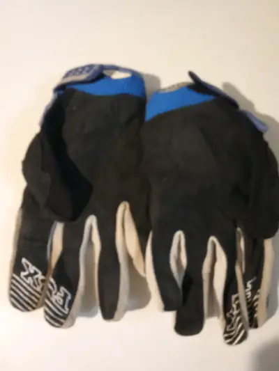 Guantes de motocross Fox negros y rojos - miniatura 3