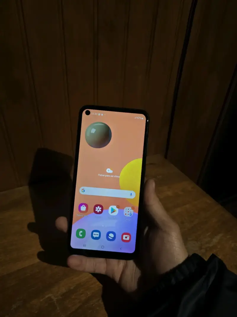 Samsung Galaxy A51 smartphone en buen estado - 1