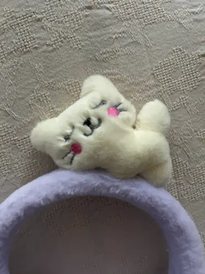 Orejeras de felpa con diseño de gato - miniatura 2