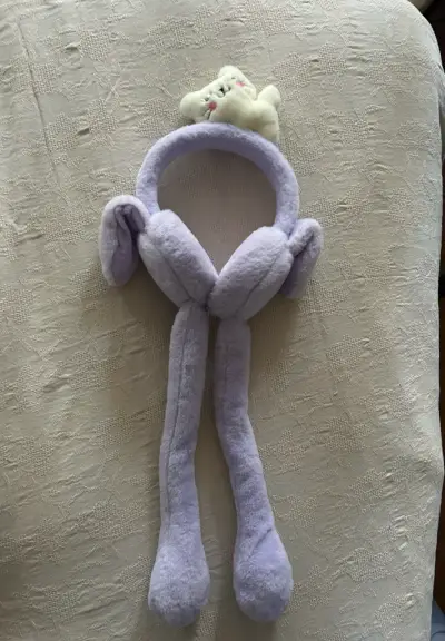 Orejeras de felpa con diseño de gato - miniatura 3