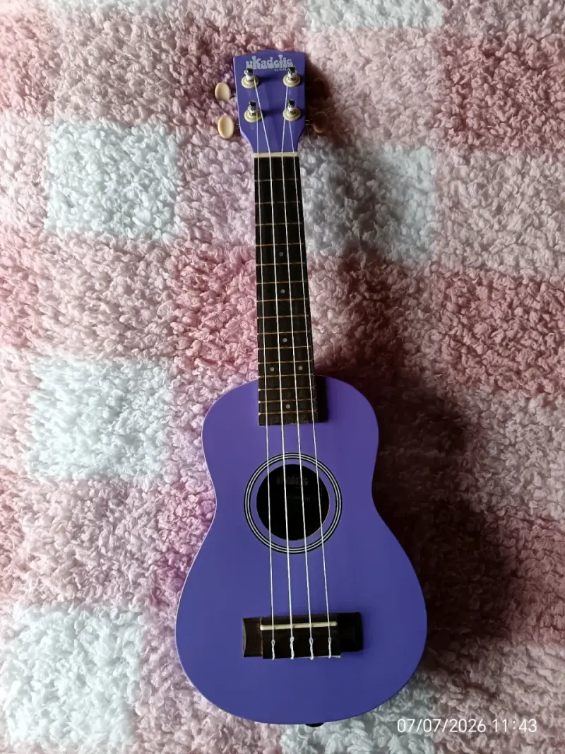 Ukulele - 2
