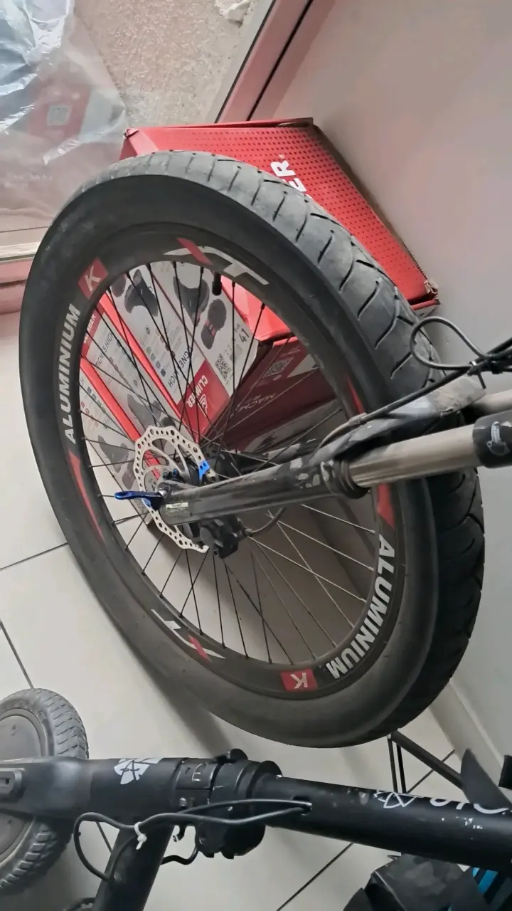 Bicicleta de montaña con llantas de aluminio - 6