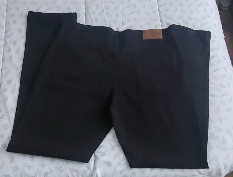 Pantalón de varón color negro - 2