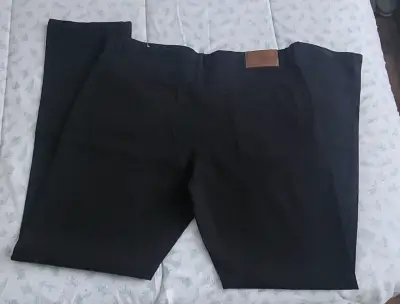 Pantalón de varón color negro - miniatura 2