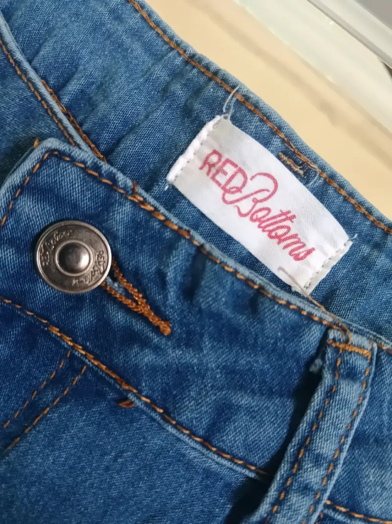Jeans Aura Denim azul con flecos - 5