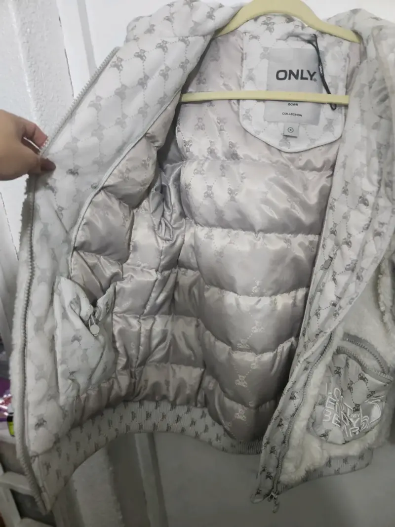 Chaqueta acolchada blanca marca Only - 2