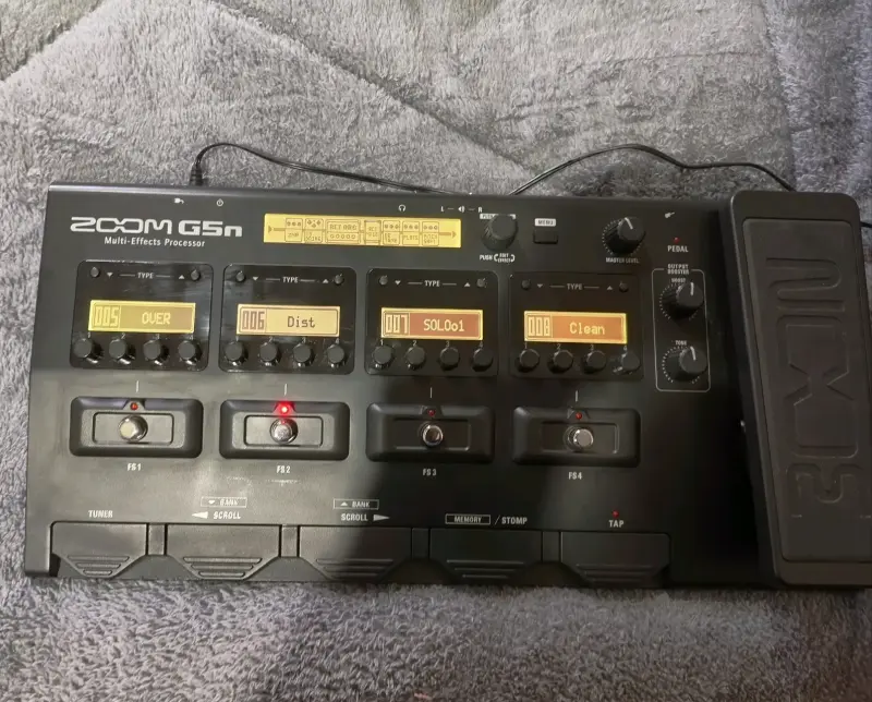 Pedalera multiefectos Zoom G5n para guitarra - 3