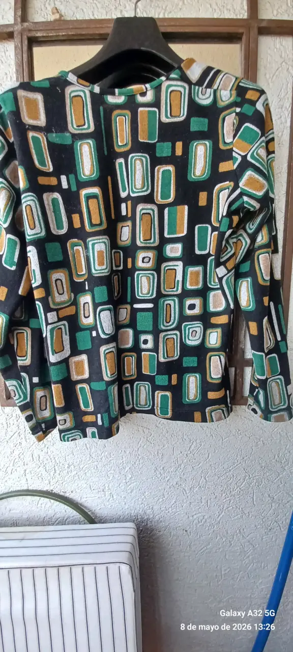 Suéter vintage con estampado geométrico - 1