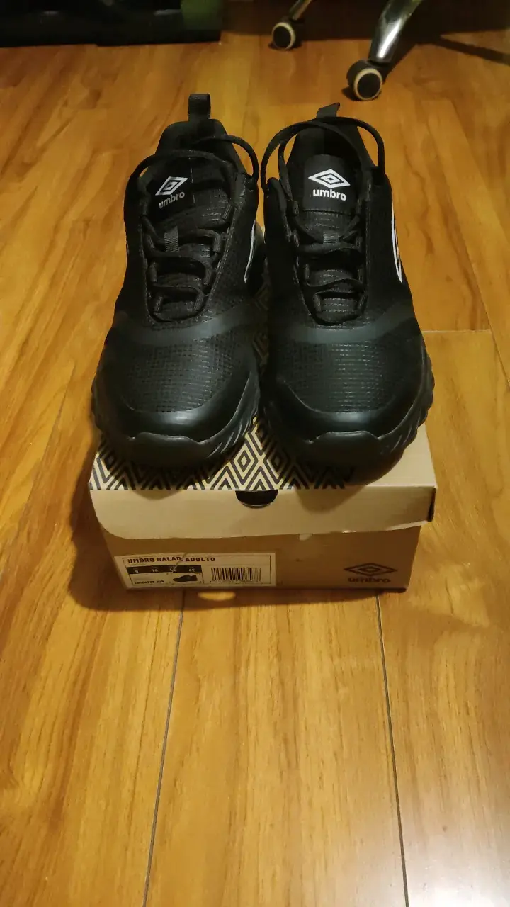 Zapatillas deportivas Umbro negras para hombre - 2