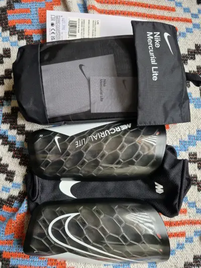 Espinilleras Nike Mercurial Lite negras - miniatura 2
