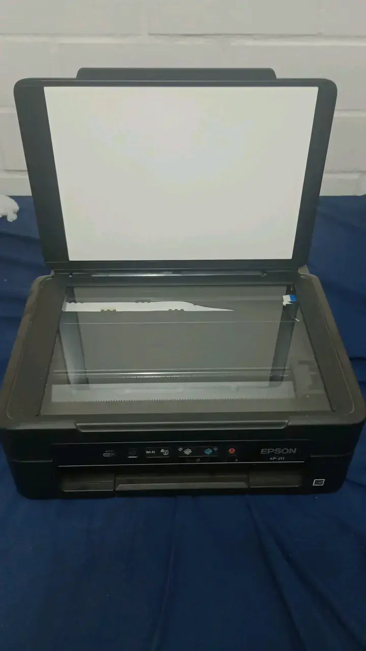 Impresora multifuncional Epson XP-211 - 2